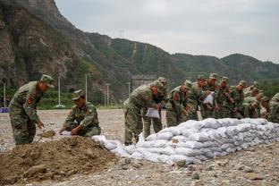 BIG6之外球队客场3球击败曼联，伯恩茅斯是自1992年埃弗顿后首队